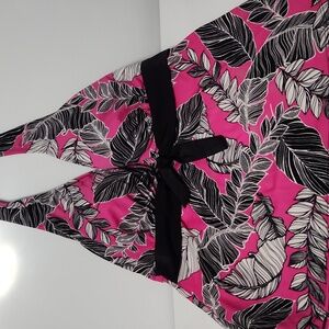 Swimsuits For All Black and White Halter Top